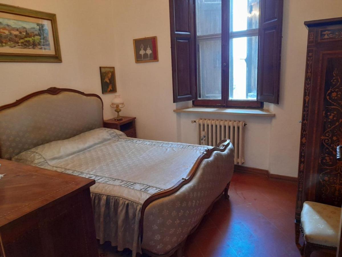 Casa La Torre Un Castello Alle Porte Di Firenze Стая снимка
